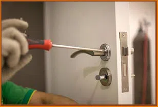 West Palm Beach Expert Locksmith West Palm Beach, FL 561-692-4173 - 19-Emergency-Locksmith-service